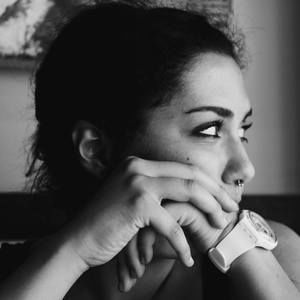 Meet your Posher, Afrooz